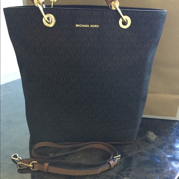 Michael Kors Tote - Picture 2 of 4